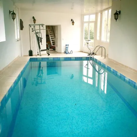 Villa Holiday Home Rue Du Val Corbon Vexin-Sur-Epte