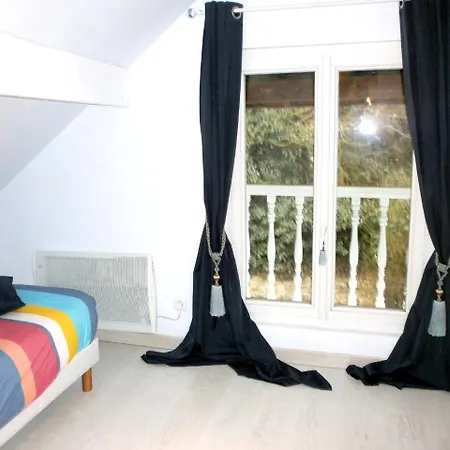 Holiday Home Rue Du Val Corbon